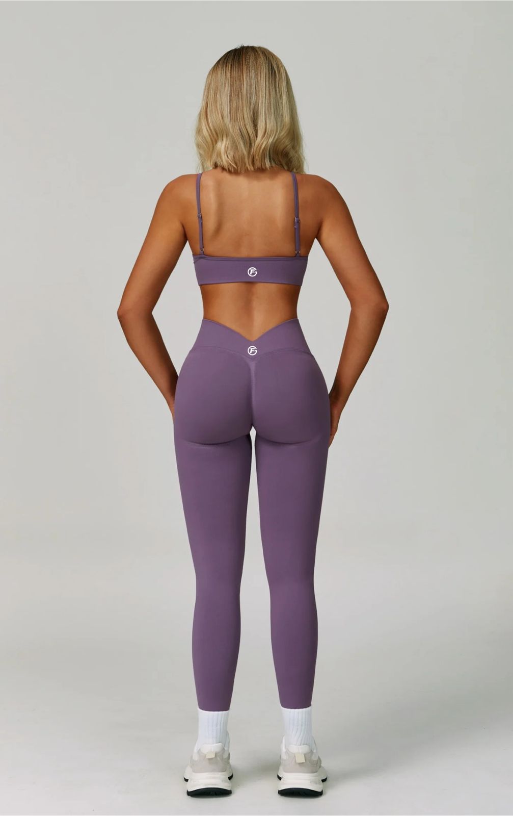 V-Lift Momentum Legging